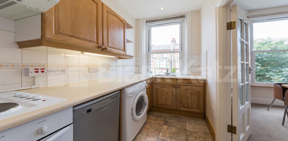 			CHEAP WESTMINSTER COUNCIL TAX!, 1 Bedroom, 1 bath, 1 reception Flat			 Portnall Road, MAIDA VALE 